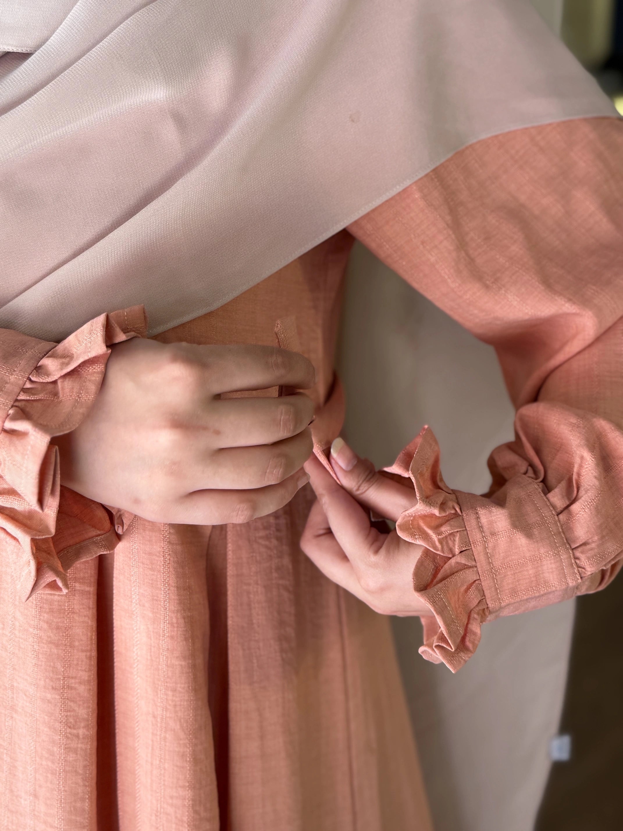 Dress Hoor Salmon